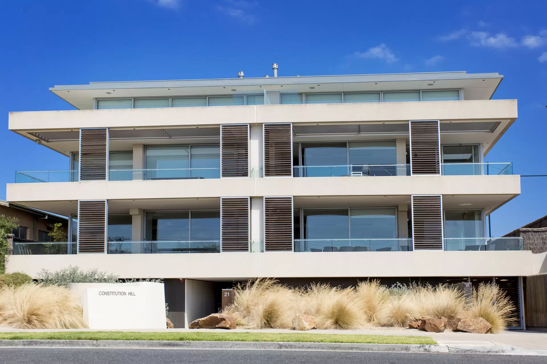 3/21 Constitution Hill Road, Sorrento Sold by Melbourne Sotheby's International Realty - image 1