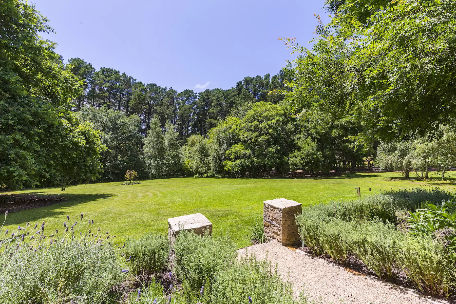 29 Old Bittern - Dromana Road, Merricks North Sold by Melbourne Sotheby's International Realty - image 3