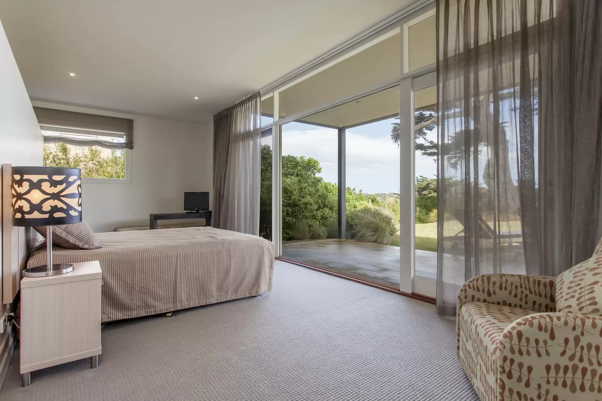 7 Armytage Drive, Portsea Sold by Melbourne Sotheby's International Realty - image 1