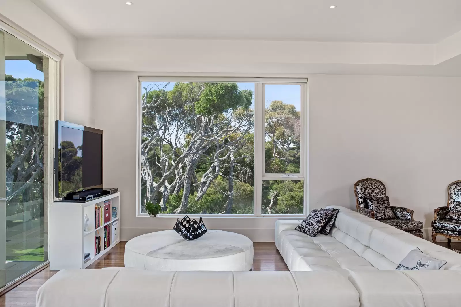 10/ Armytage  Drive, Portsea Sold by Melbourne Sotheby's International Realty - image 2