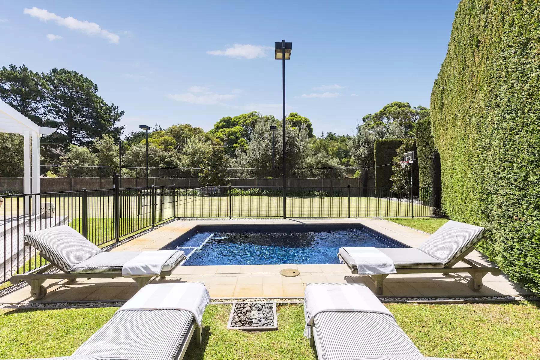 77 Blair Court, Portsea Sold by Melbourne Sotheby's International Realty - image 2