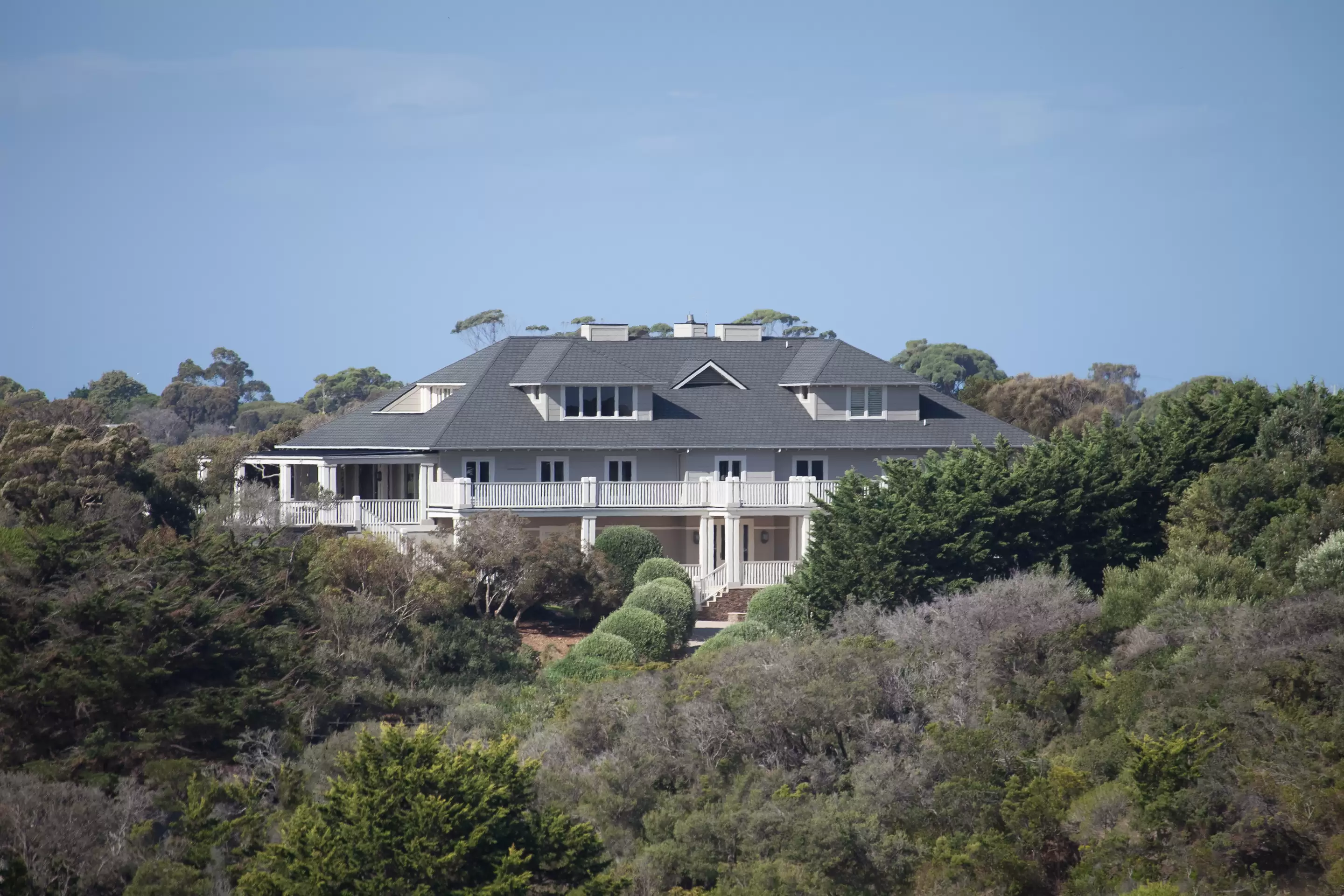 86 Elizabeth Road, Portsea Sold by Melbourne Sotheby's International Realty - image 1