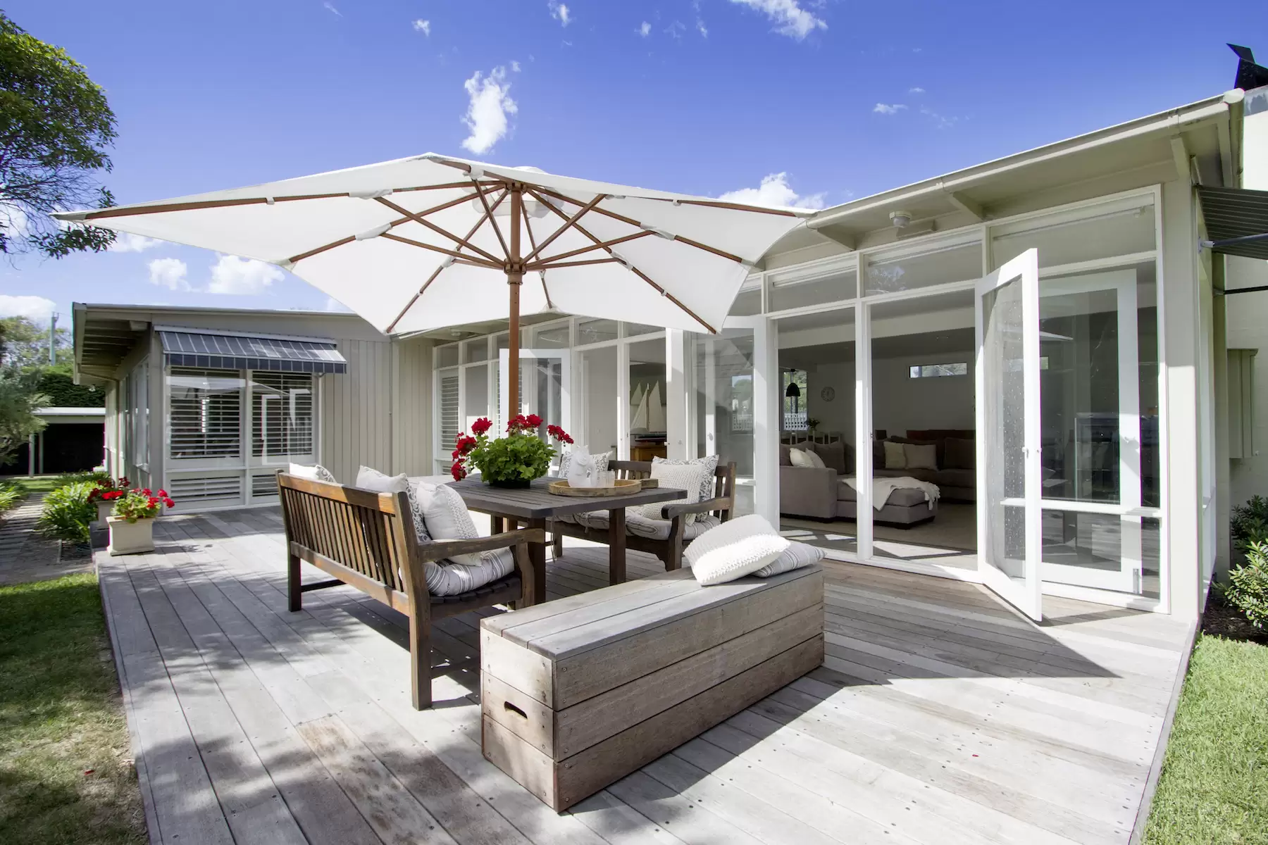 1 Grosvenor Court, Portsea Sold by Melbourne Sotheby's International Realty - image 1