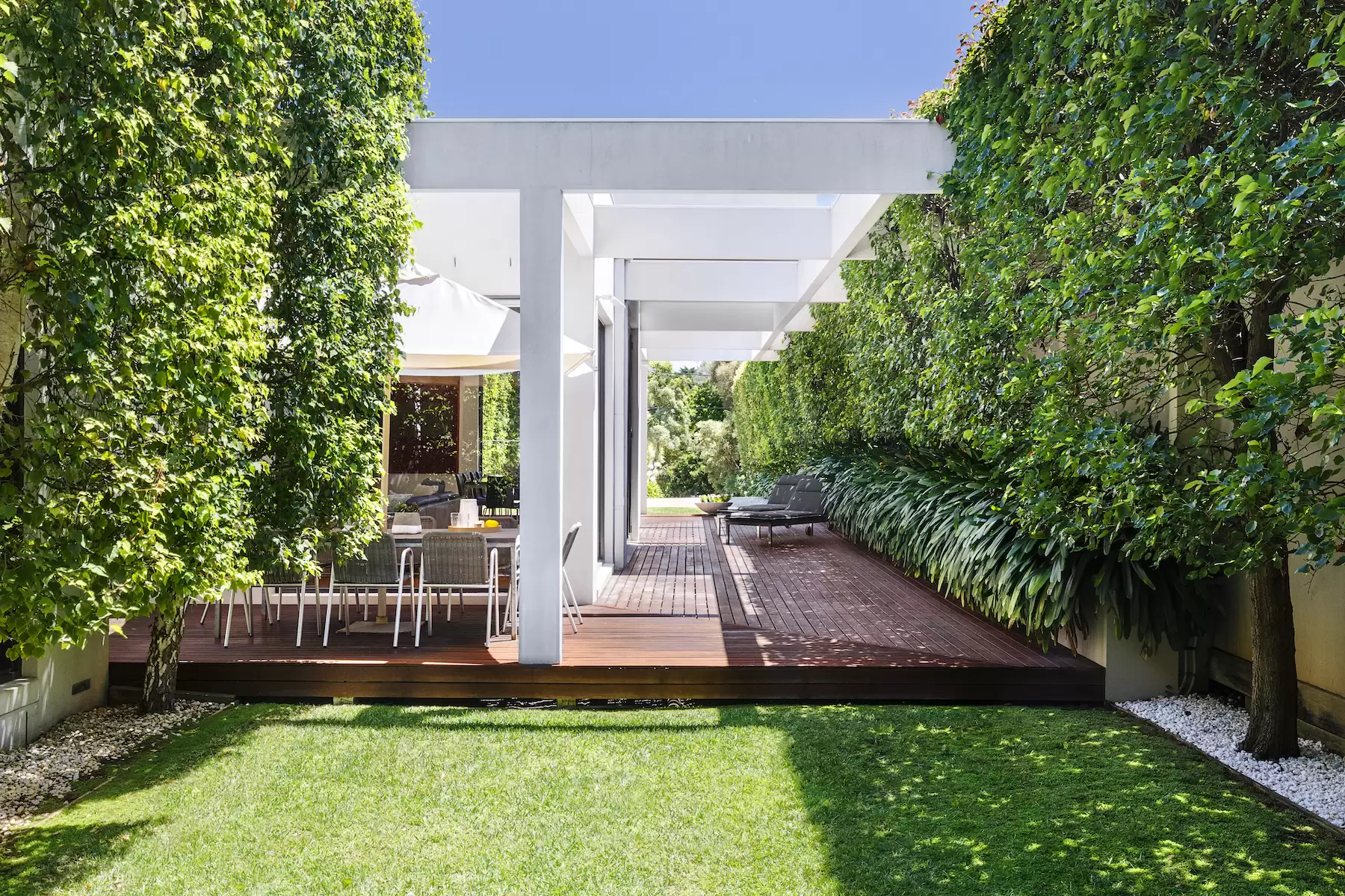 7 Leyden Avenue, Portsea Sold by Melbourne Sotheby's International Realty - image 2