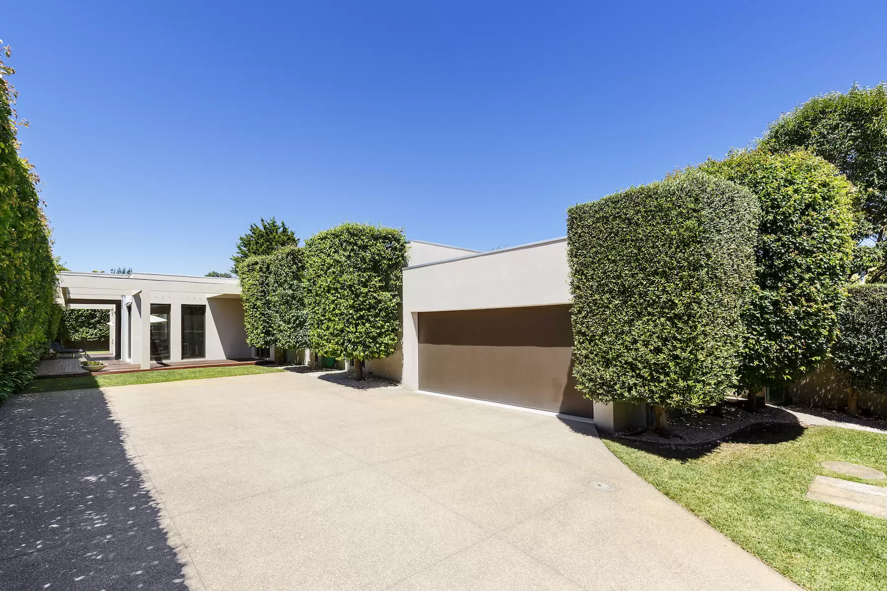 7 Leyden Avenue, Portsea Sold by Melbourne Sotheby's International Realty - image 3