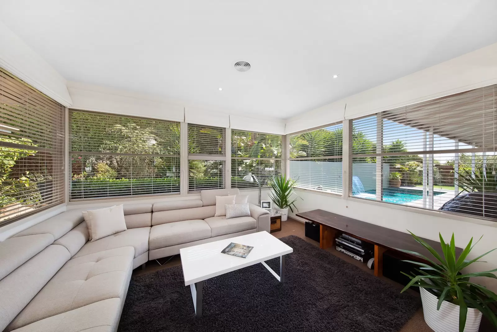 1 Limeburners Way, Portsea Sold by Melbourne Sotheby's International Realty - image 6