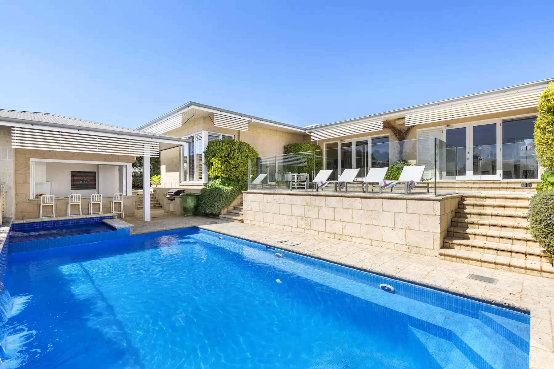 59 Wattle Grove, Portsea Sold by Melbourne Sotheby's International Realty - image 1