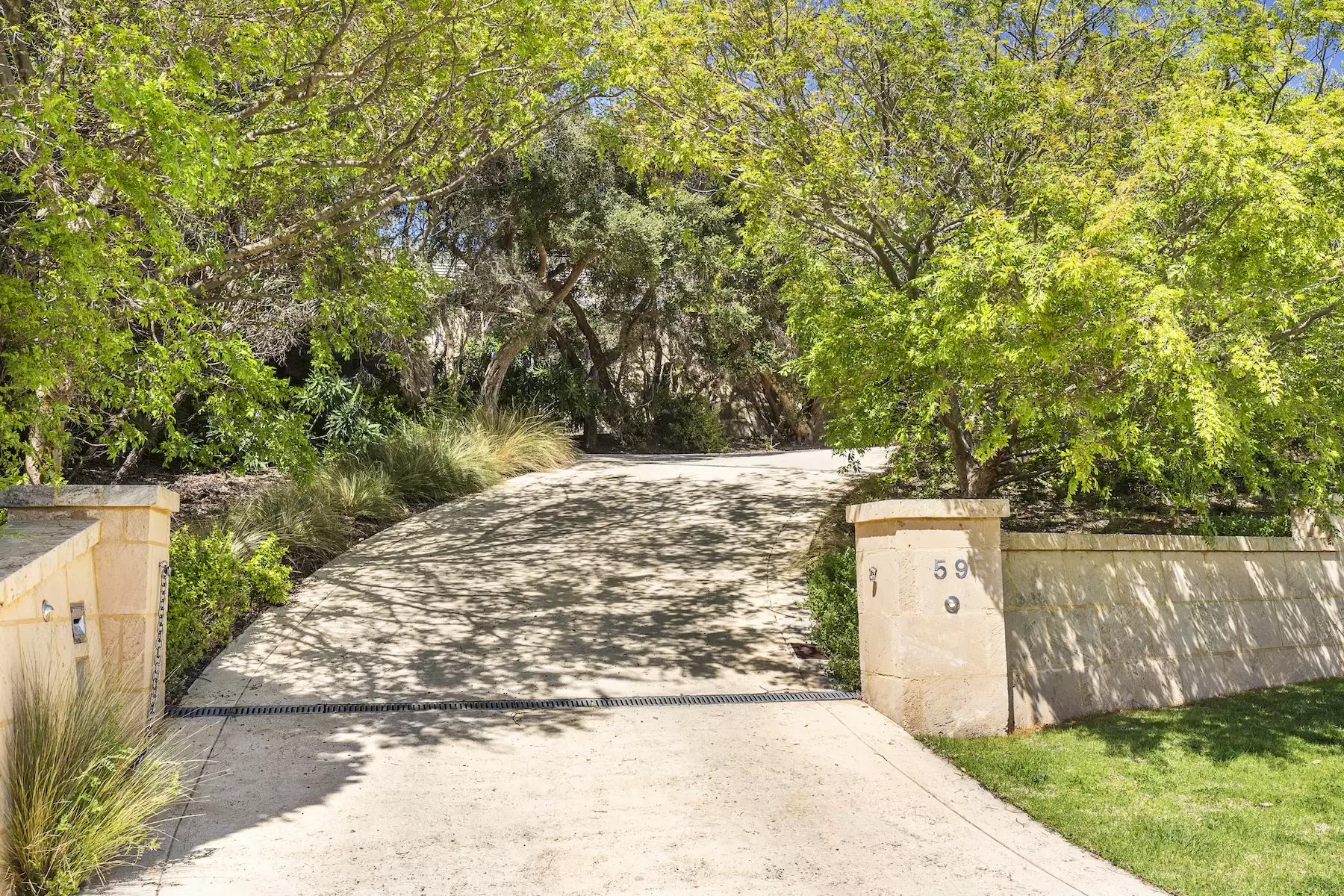 59 Wattle Grove, Portsea Sold by Melbourne Sotheby's International Realty - image 2