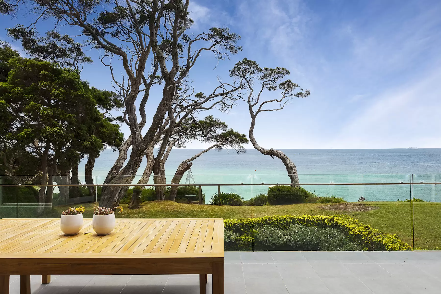 8 Weeroona Avenue, Portsea Sold by Melbourne Sotheby's International Realty - image 3