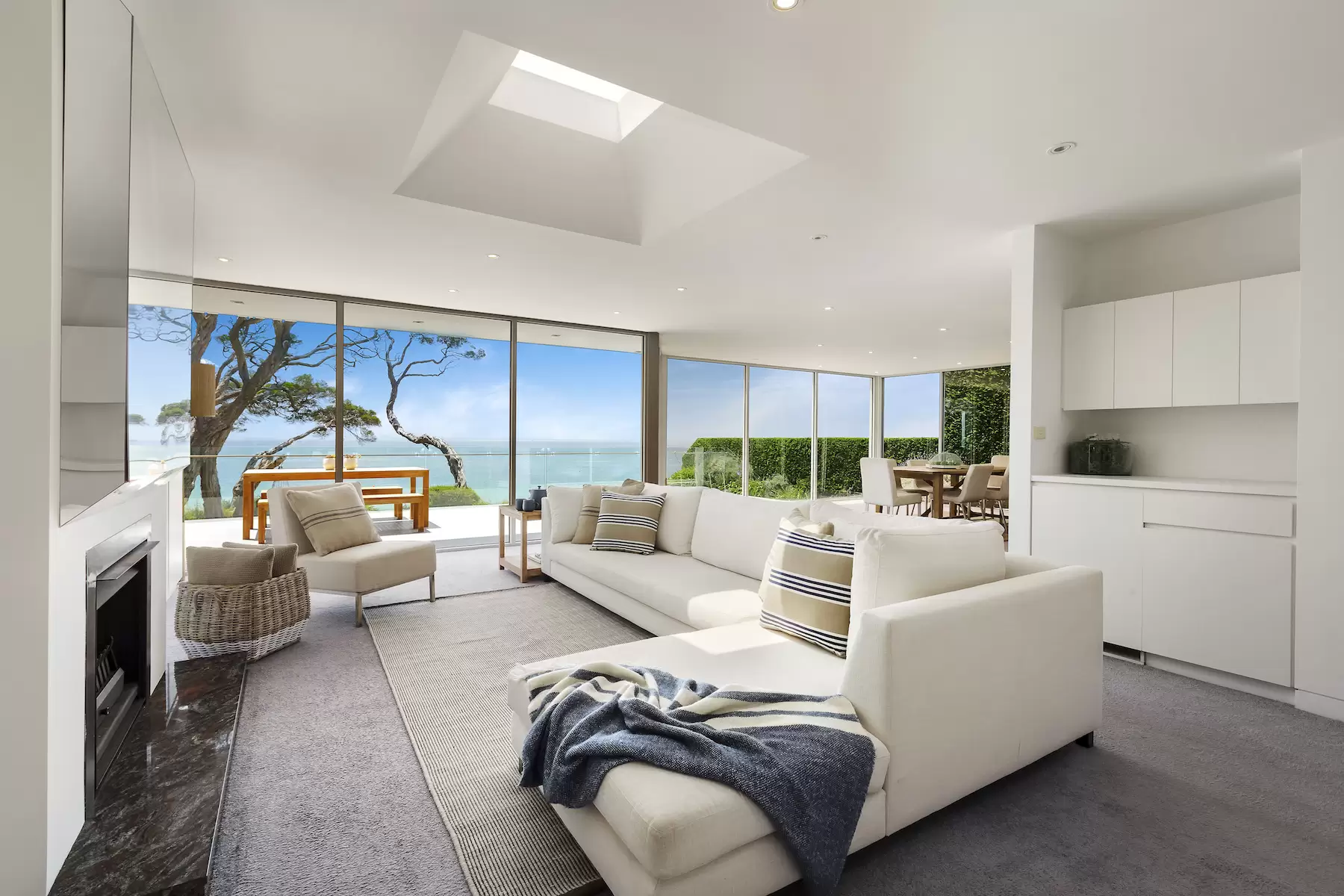 8 Weeroona Avenue, Portsea Sold by Melbourne Sotheby's International Realty - image 8