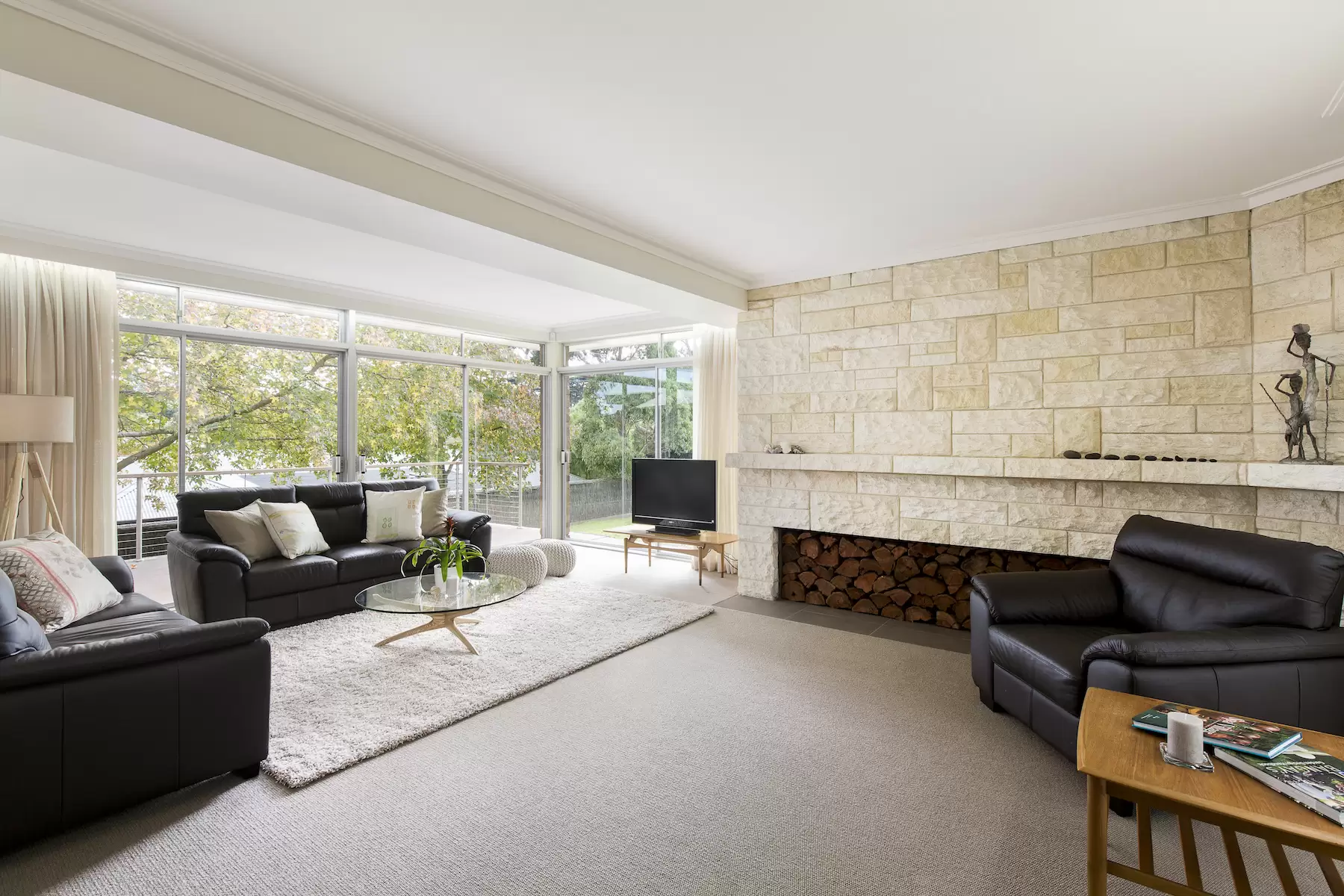 16 Welbeck Avenue, Portsea Sold by Melbourne Sotheby's International Realty - image 3