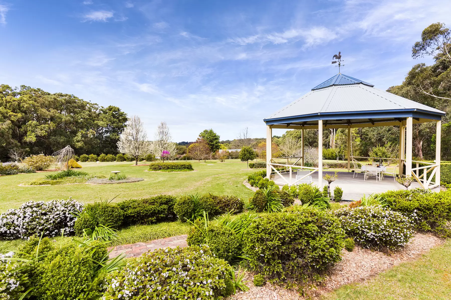 427 Arthurs Seat Road, Red Hill Sold by Melbourne Sotheby's International Realty - image 7