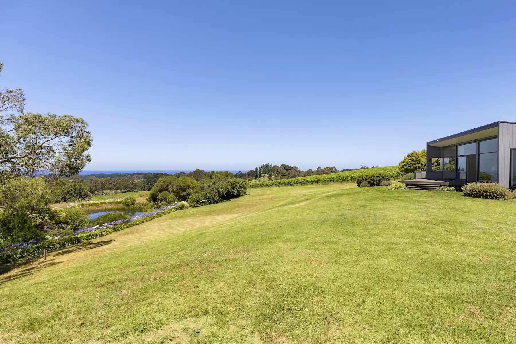 57 Shoreham Road, Red Hill South Sold by Melbourne Sotheby's International Realty - image 8