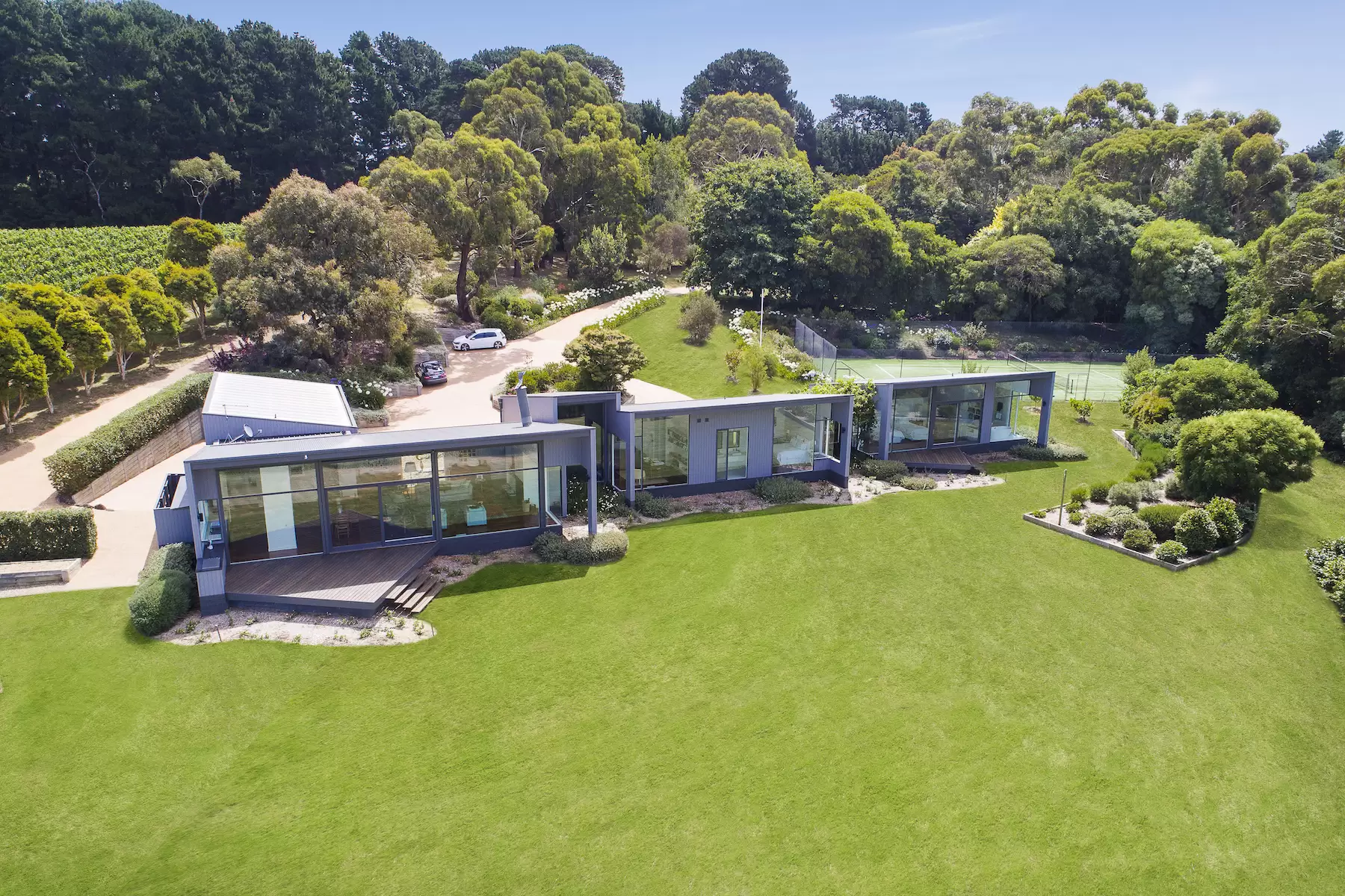 57 Shoreham Road, Red Hill South Sold by Melbourne Sotheby's International Realty - image 9