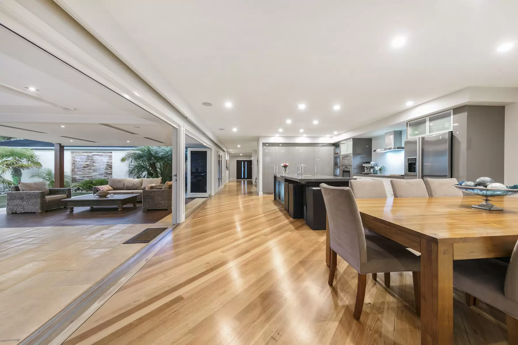 53 Lockhart Drive, Rosebud Sold by Melbourne Sotheby's International Realty - image 9