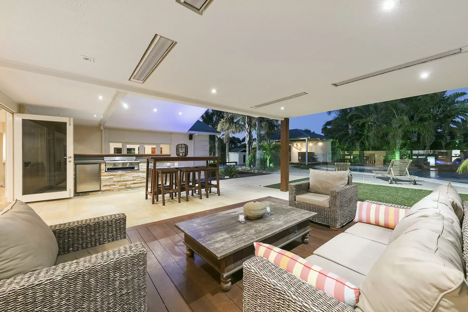 53 Lockhart Drive, Rosebud Sold by Melbourne Sotheby's International Realty - image 7