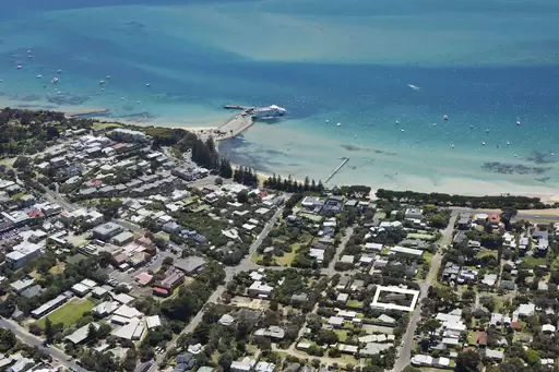 18 Bowen Road, Sorrento Sold by Melbourne Sotheby's International Realty