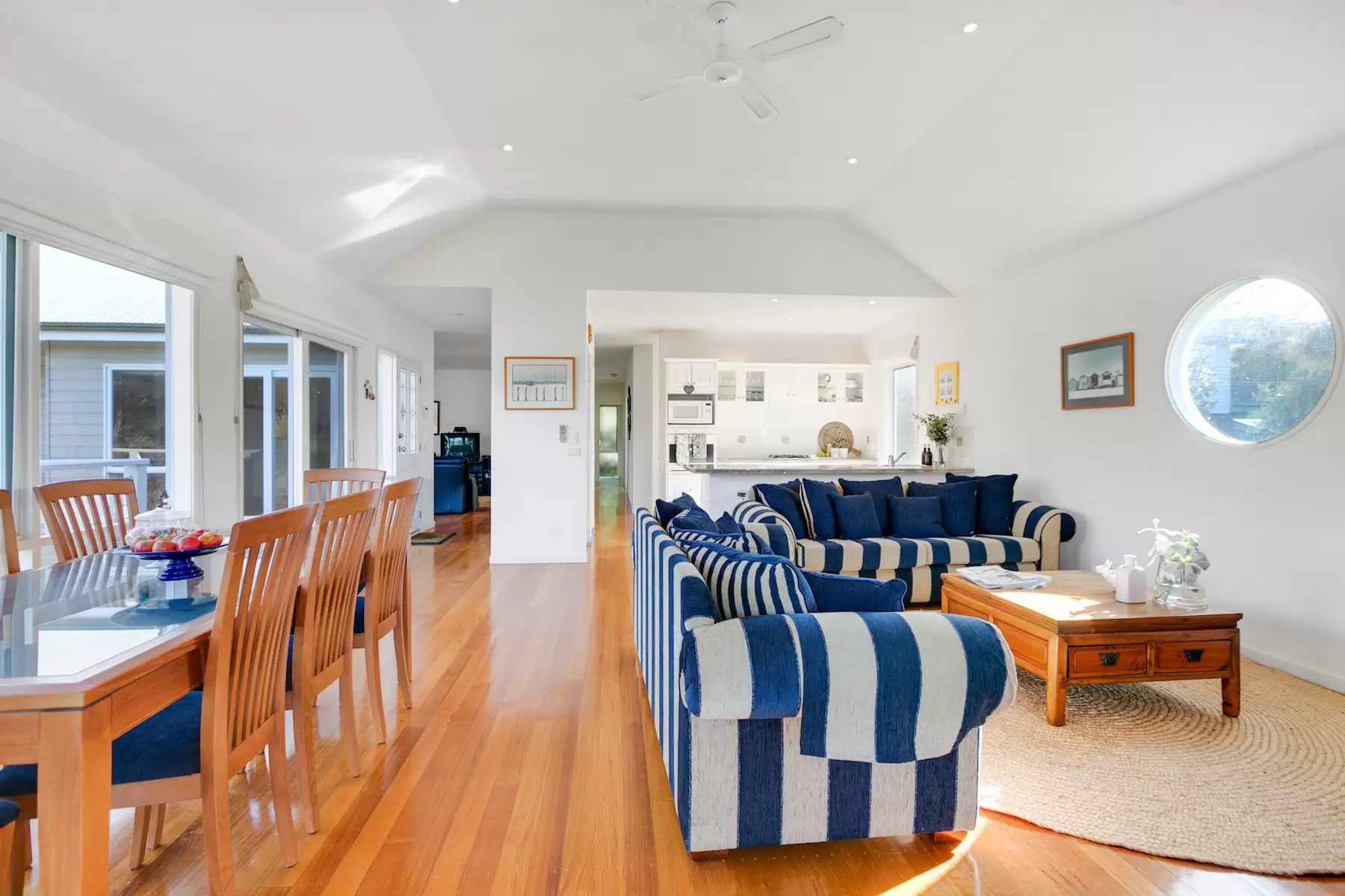 30 Normanby Road, Sorrento Sold by Melbourne Sotheby's International Realty - image 10