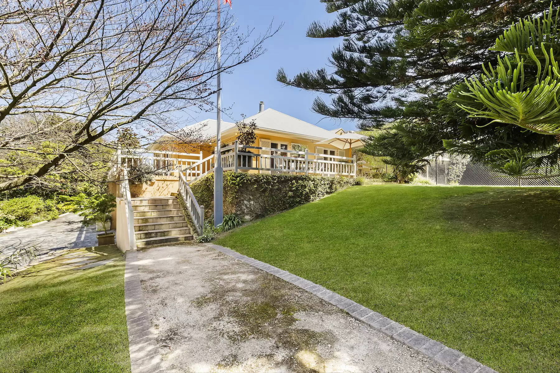 3507-3513 Point Nepean Road, Sorrento Sold by Melbourne Sotheby's International Realty - image 3