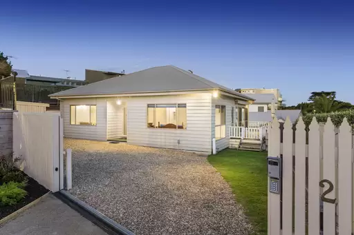 2 Ruth Avenue, Sorrento Sold by Melbourne Sotheby's International Realty