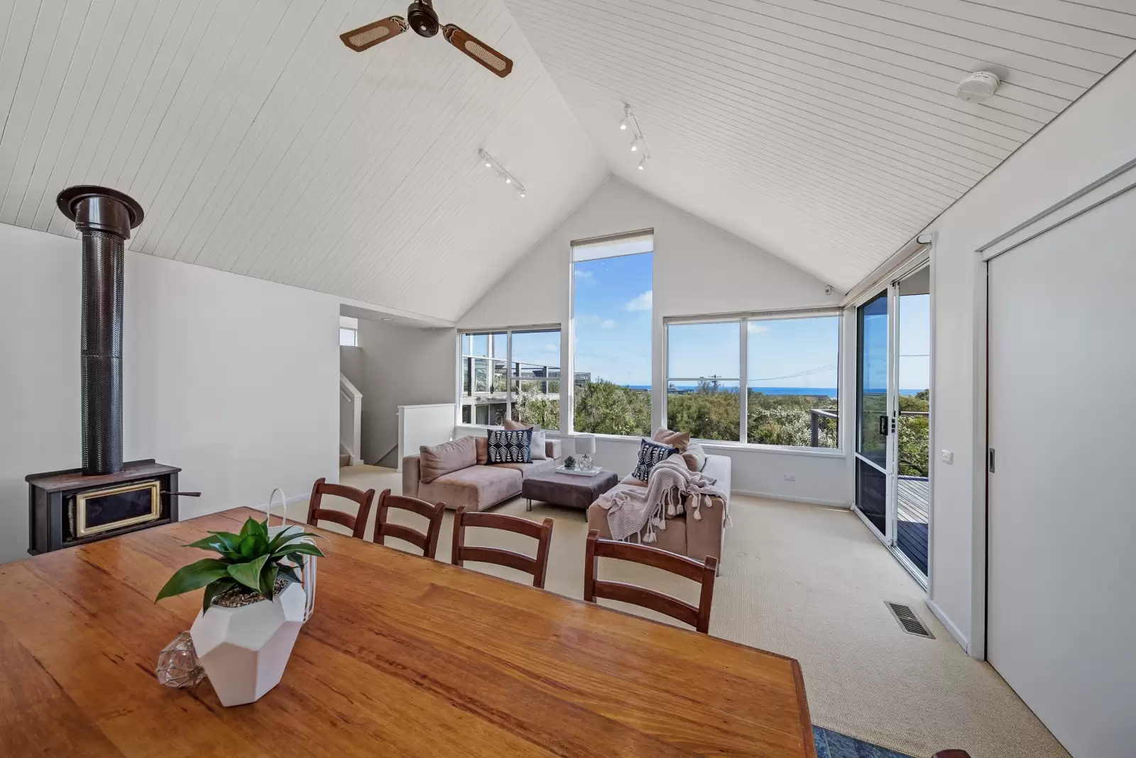 38 - 40 Paradise Drive, St Andrews Beach Sold by Melbourne Sotheby's International Realty - image 9