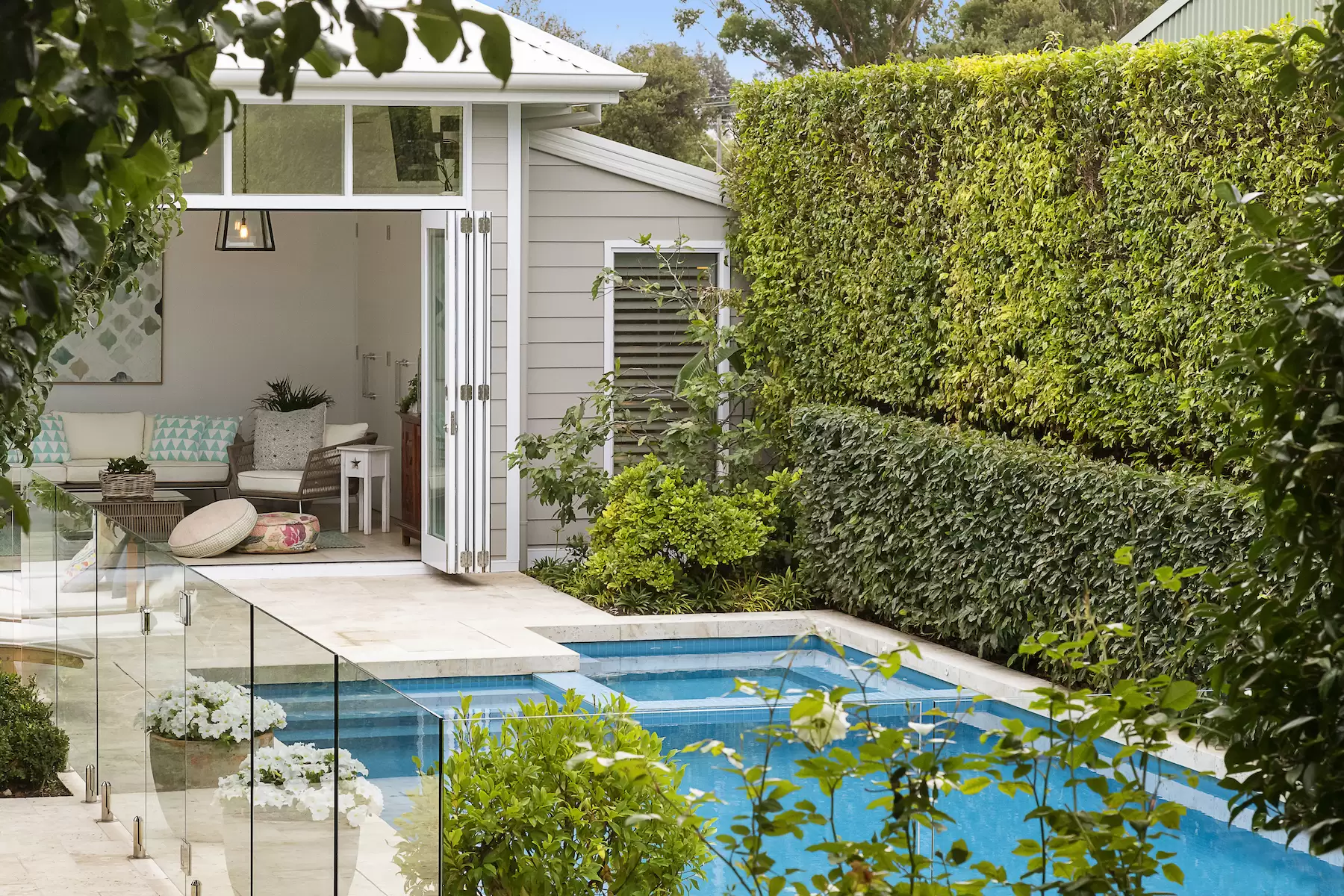 16 Catherine Street, McCrae Sold by Melbourne Sotheby's International Realty - image 2