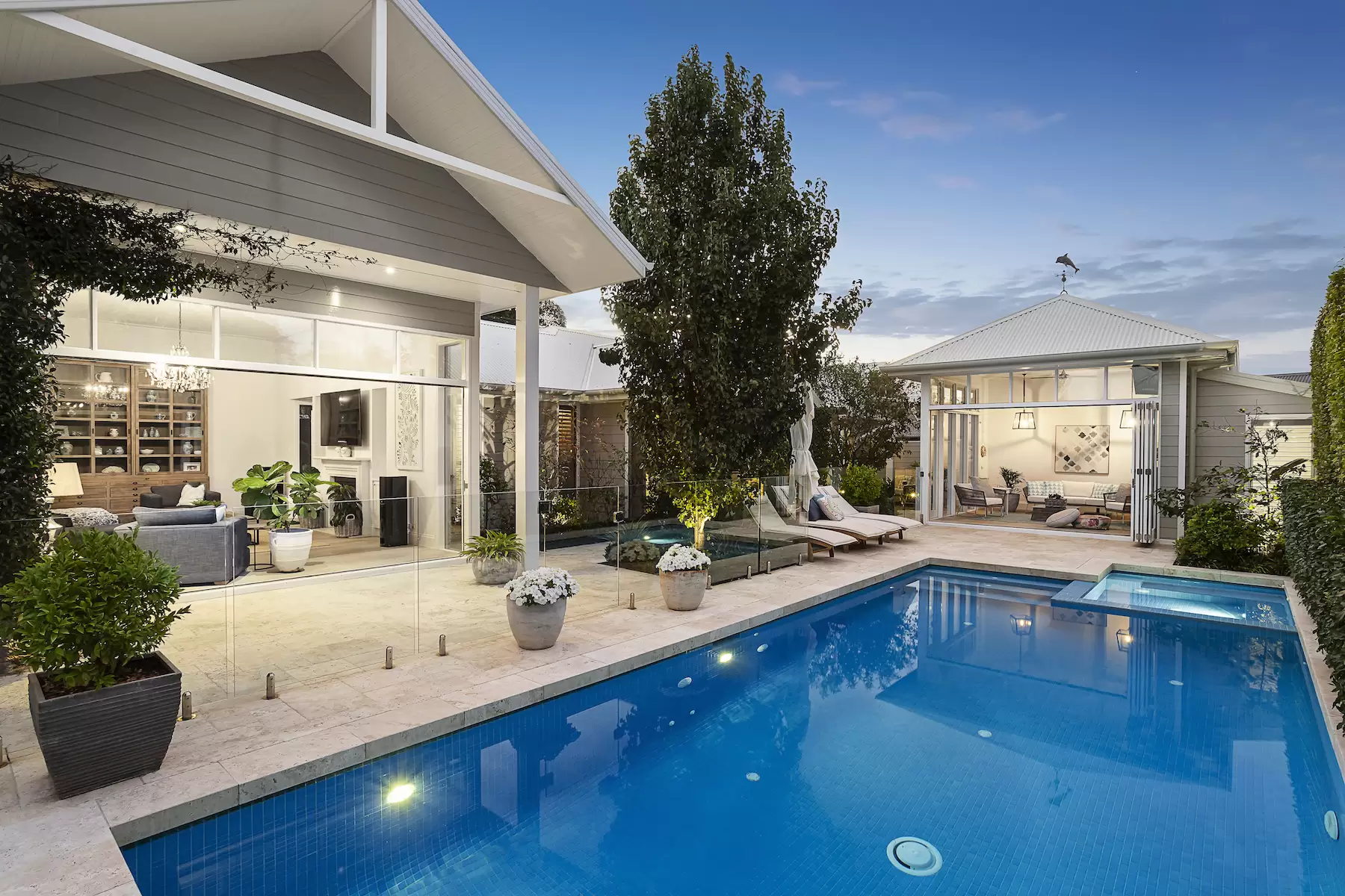 16 Catherine Street, McCrae Sold by Melbourne Sotheby's International Realty - image 1