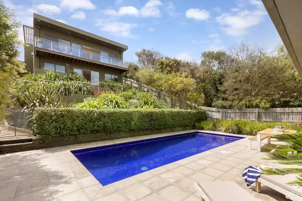 37 Russell Crescent, Sorrento Sold by Melbourne Sotheby's International Realty