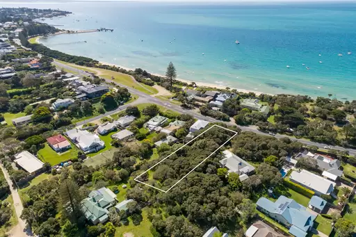 3207 Point Nepean Road, Sorrento Sold by Melbourne Sotheby's International Realty