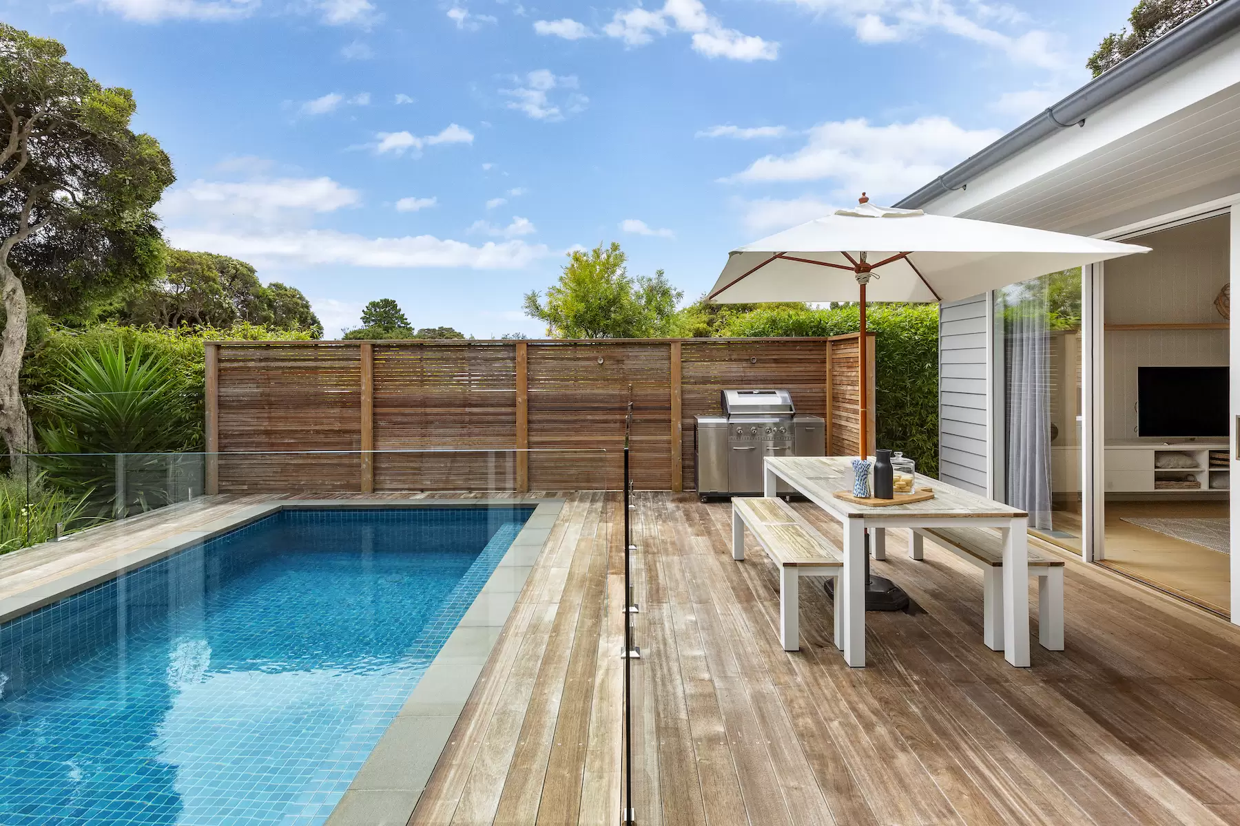 15 Fogarty Parade, Blairgowrie Sold by Melbourne Sotheby's International Realty - image 5