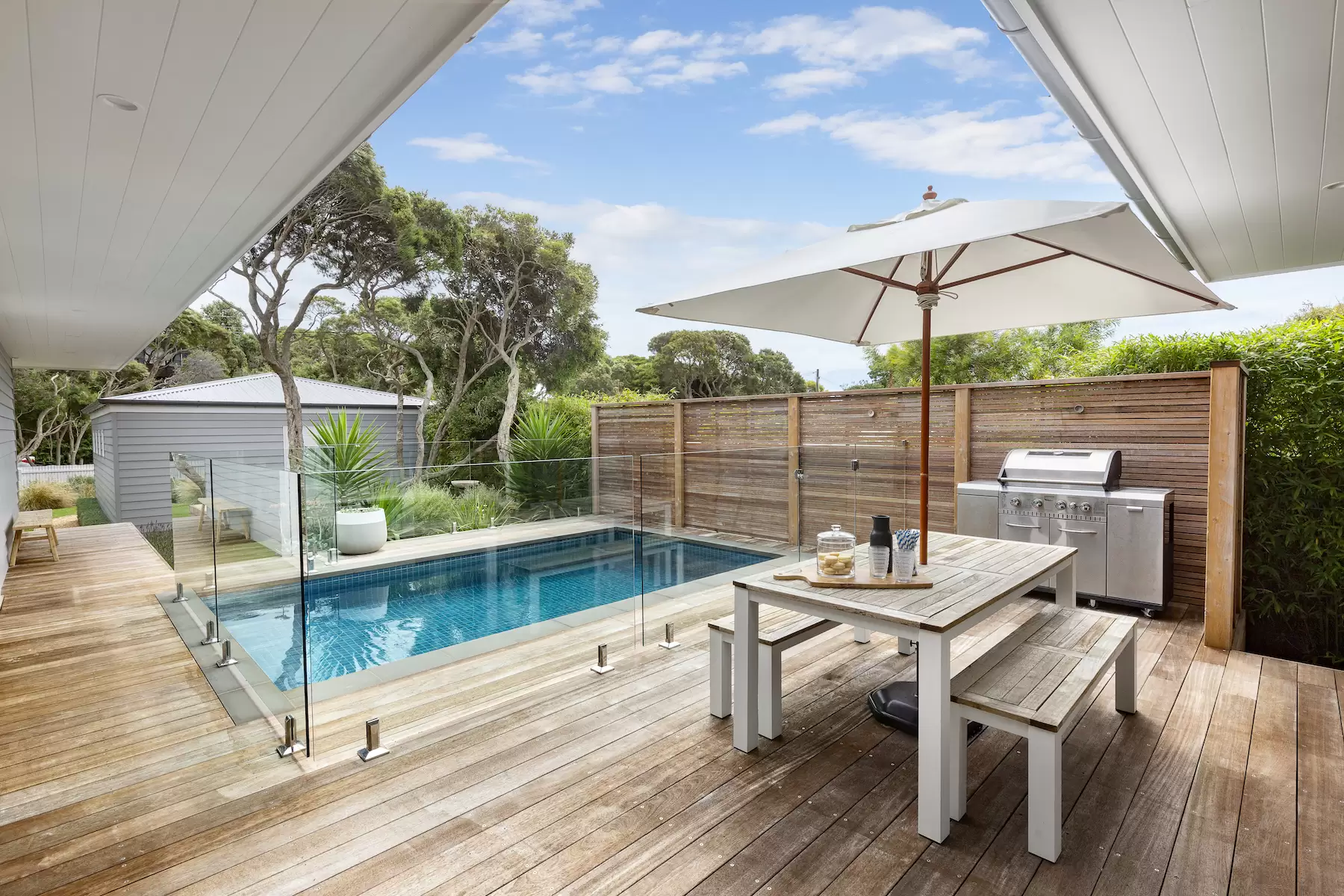 15 Fogarty Parade, Blairgowrie Sold by Melbourne Sotheby's International Realty - image 3