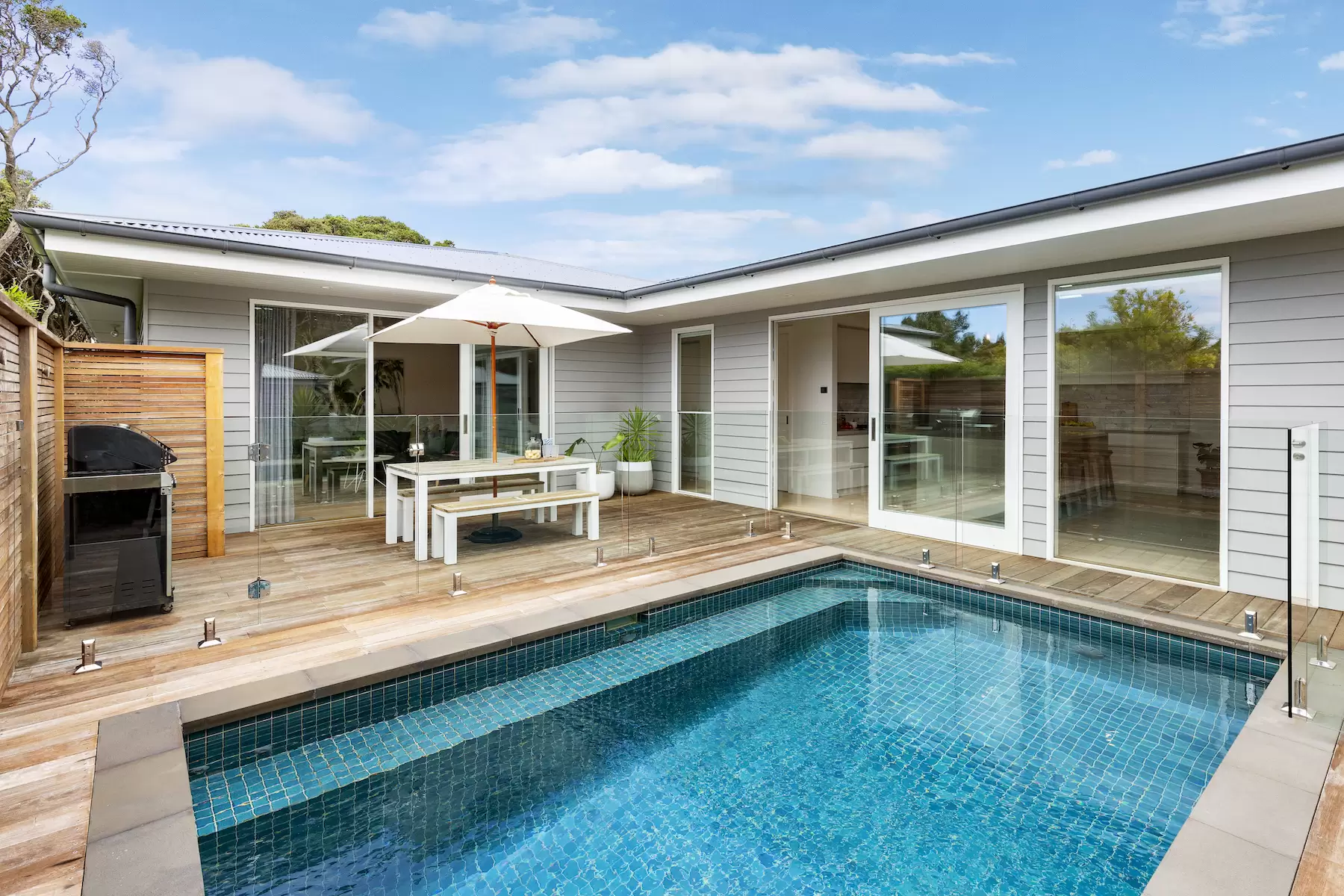 15 Fogarty Parade, Blairgowrie Sold by Melbourne Sotheby's International Realty - image 4