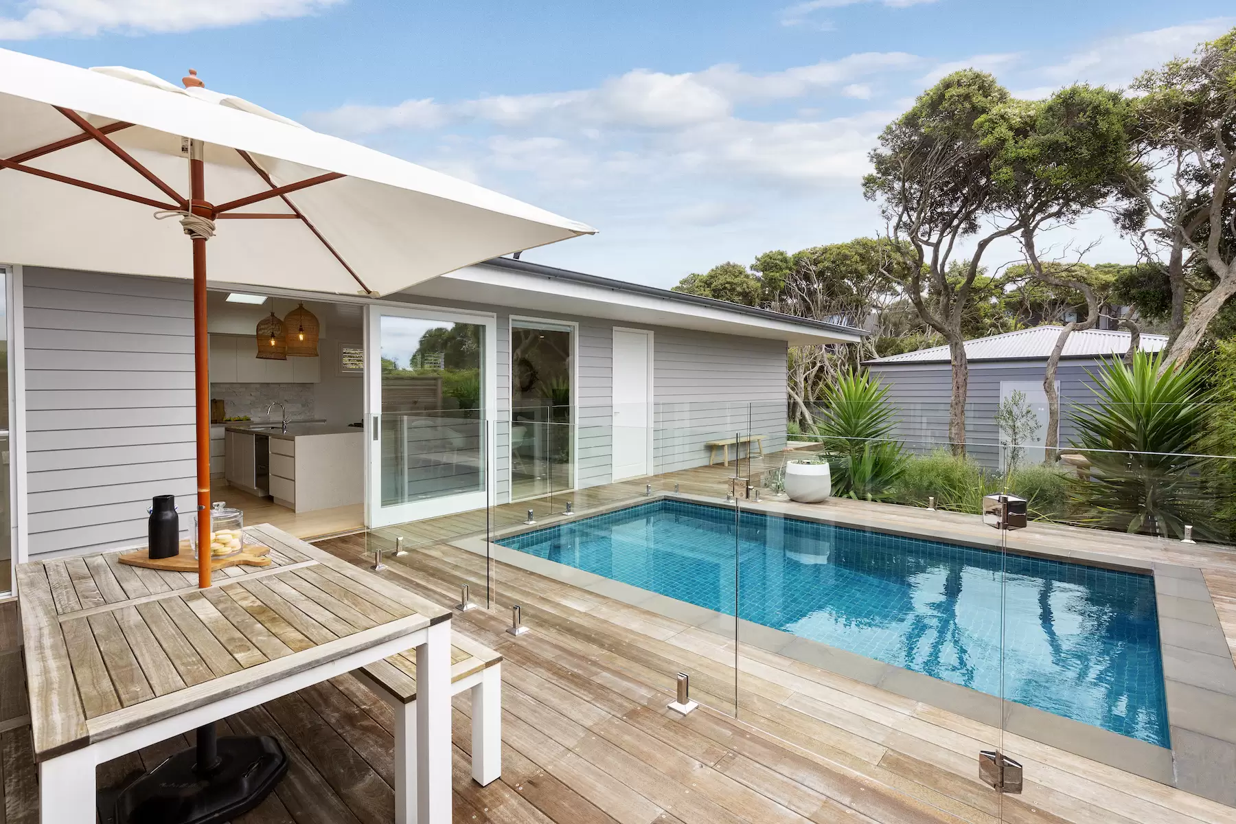 15 Fogarty Parade, Blairgowrie Sold by Melbourne Sotheby's International Realty - image 2