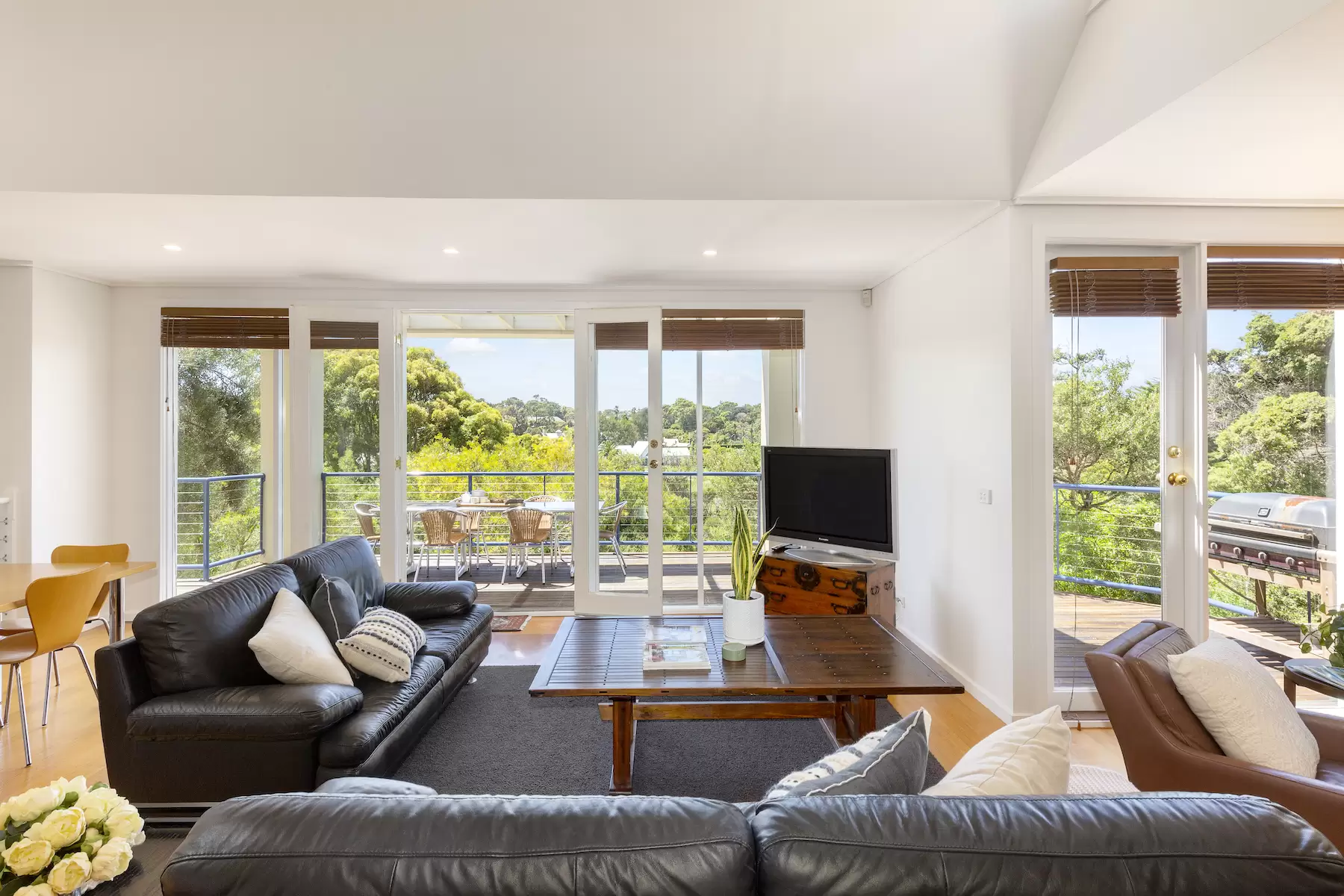 20 Farnsworth Avenue, Portsea Sold by Melbourne Sotheby's International Realty - image 5