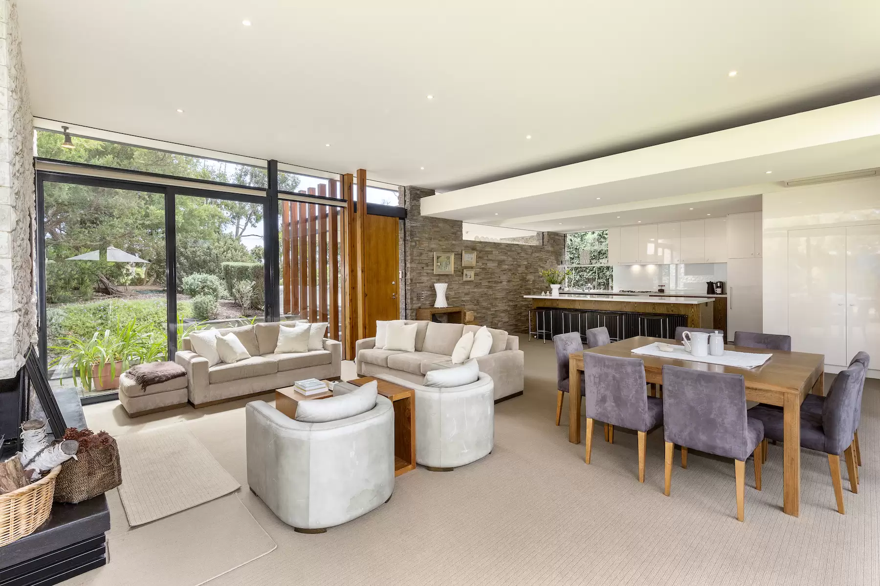 3837 Point Nepean Road, Portsea Sold by Melbourne Sotheby's International Realty - image 9