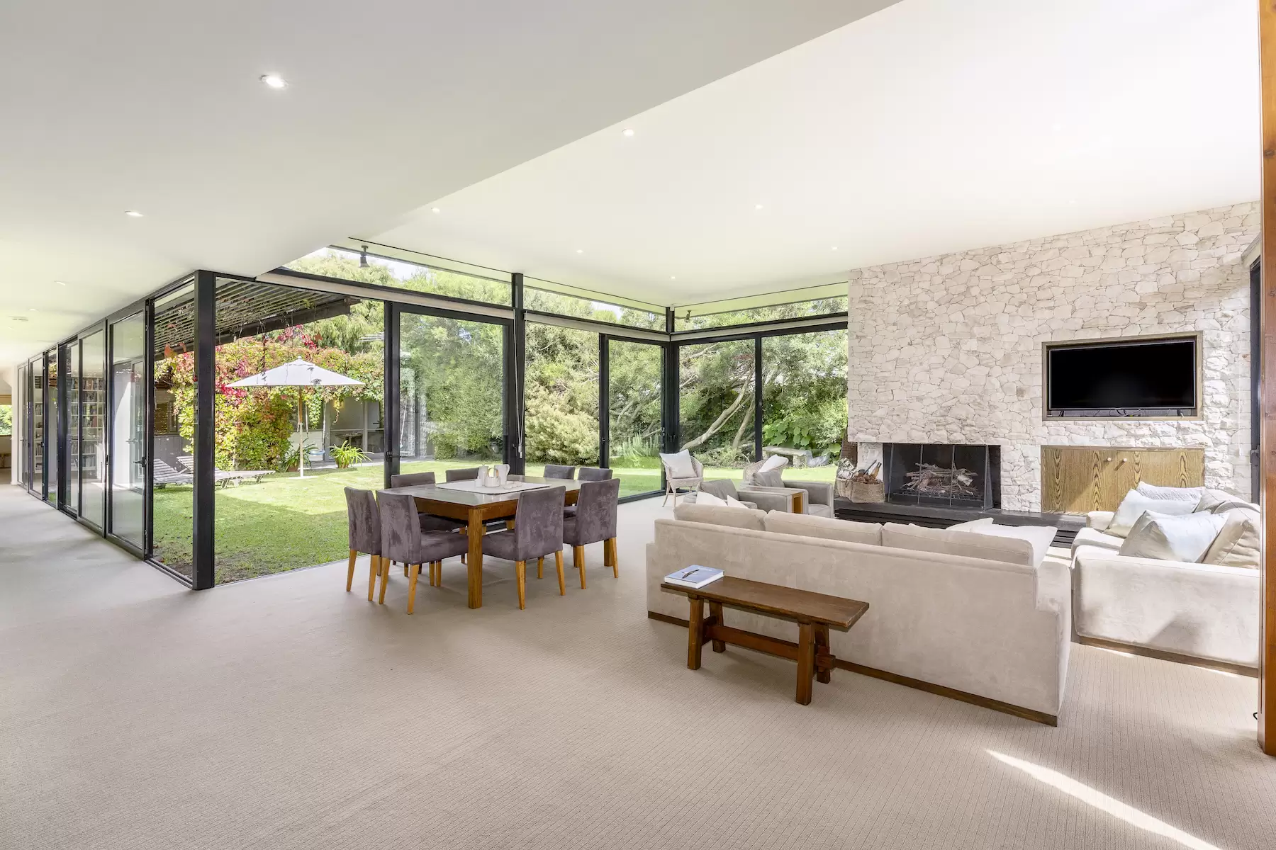 3837 Point Nepean Road, Portsea Sold by Melbourne Sotheby's International Realty - image 7