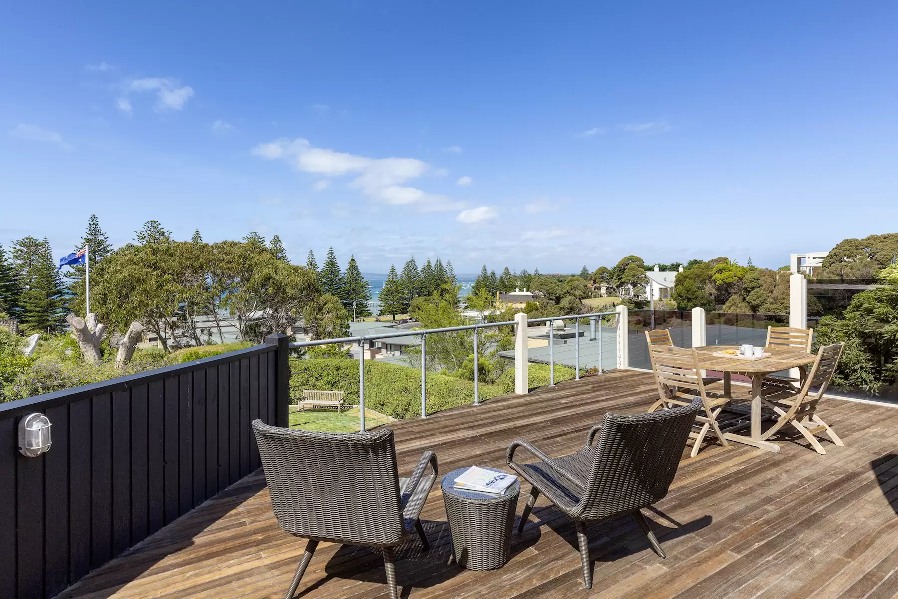 3376 Point Nepean Road, Sorrento Sold by Melbourne Sotheby's International Realty - image 6