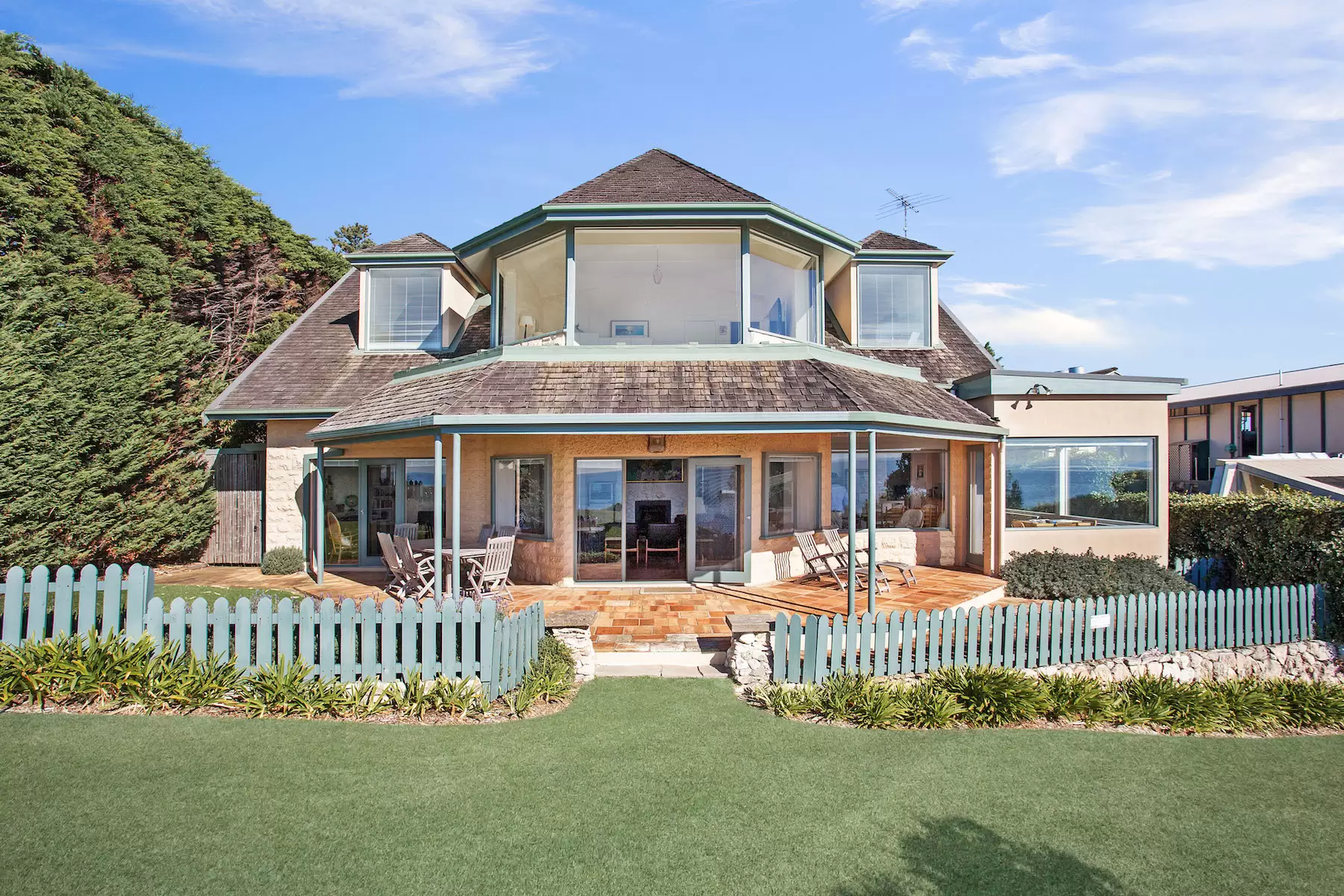 3742 Point Nepean Road, Portsea Sold by Melbourne Sotheby's International Realty - image 2