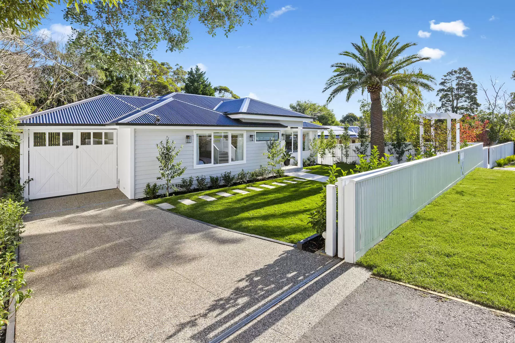 44 Redbourne Avenue, Mount Eliza Sold by Melbourne Sotheby's International Realty - image 2