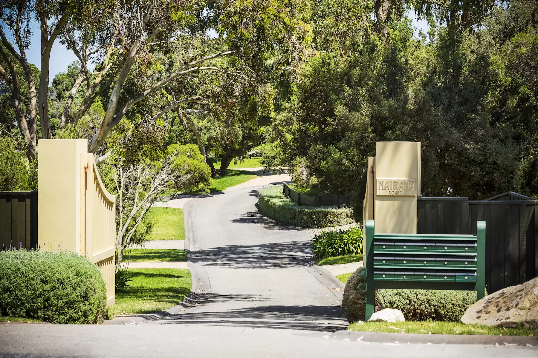 2 Nairana Court, Portsea Sold by Melbourne Sotheby's International Realty - image 2