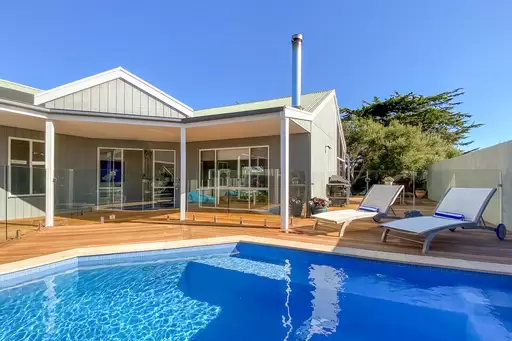 24 Hilltop Avenue, Blairgowrie Sold by Melbourne Sotheby's International Realty