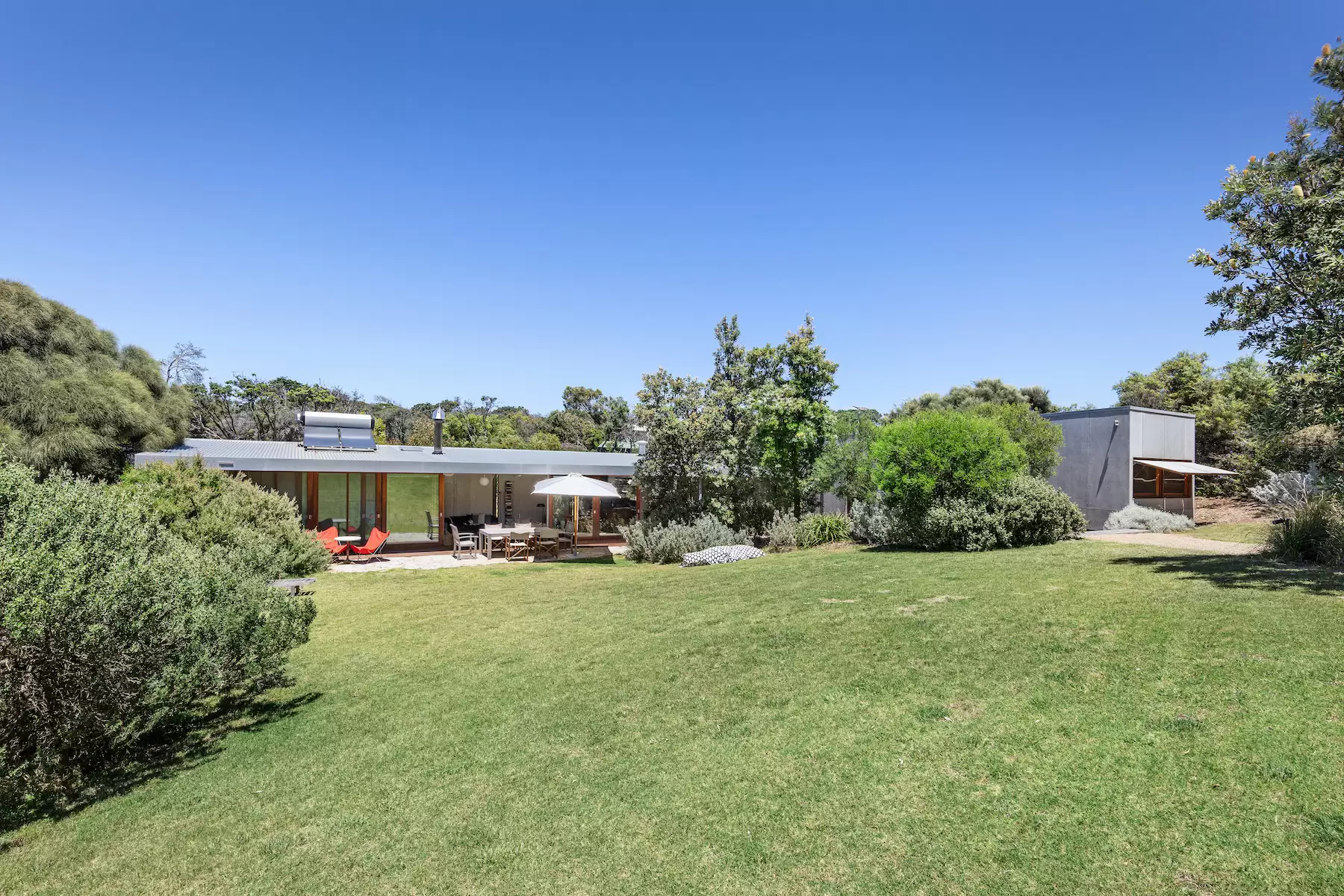 19-23 Kirwood Street, Blairgowrie Sold by Melbourne Sotheby's International Realty - image 3