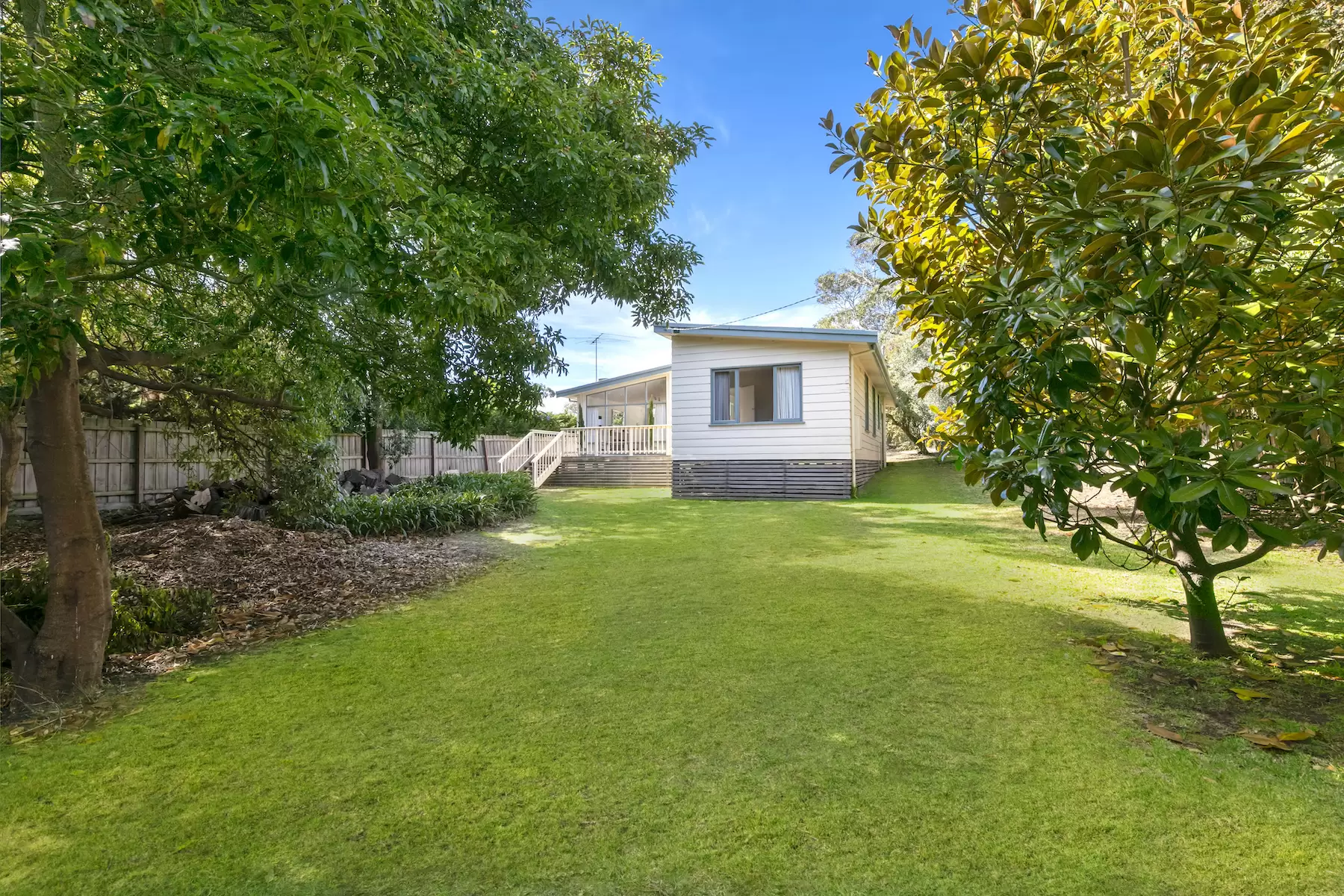 3438 Point Nepean Road, Sorrento Sold by Melbourne Sotheby's International Realty - image 3