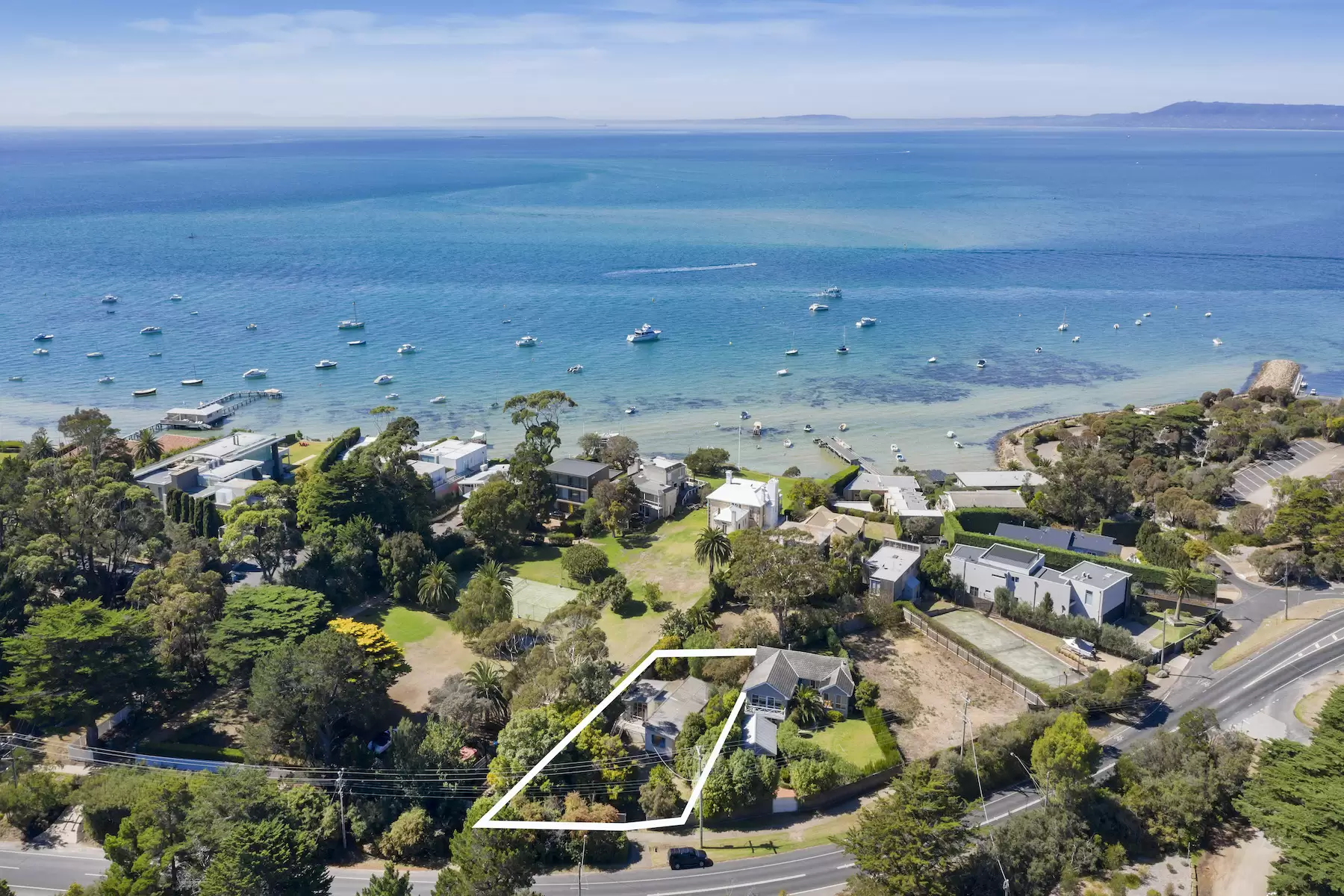 3438 Point Nepean Road, Sorrento Sold by Melbourne Sotheby's International Realty - image 2