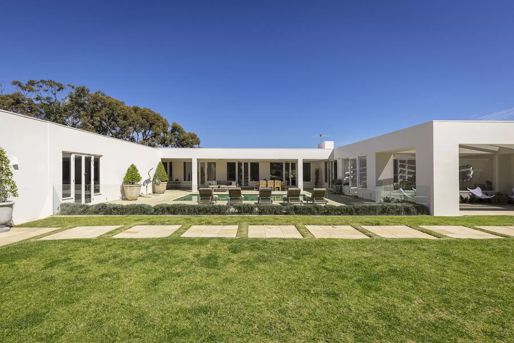 9 Wimbledon Court, Portsea Sold by Melbourne Sotheby's International Realty - image 4