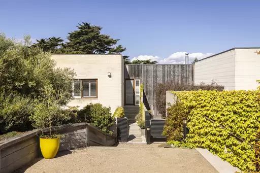 29 Armytage Drive, Portsea Sold by Melbourne Sotheby's International Realty