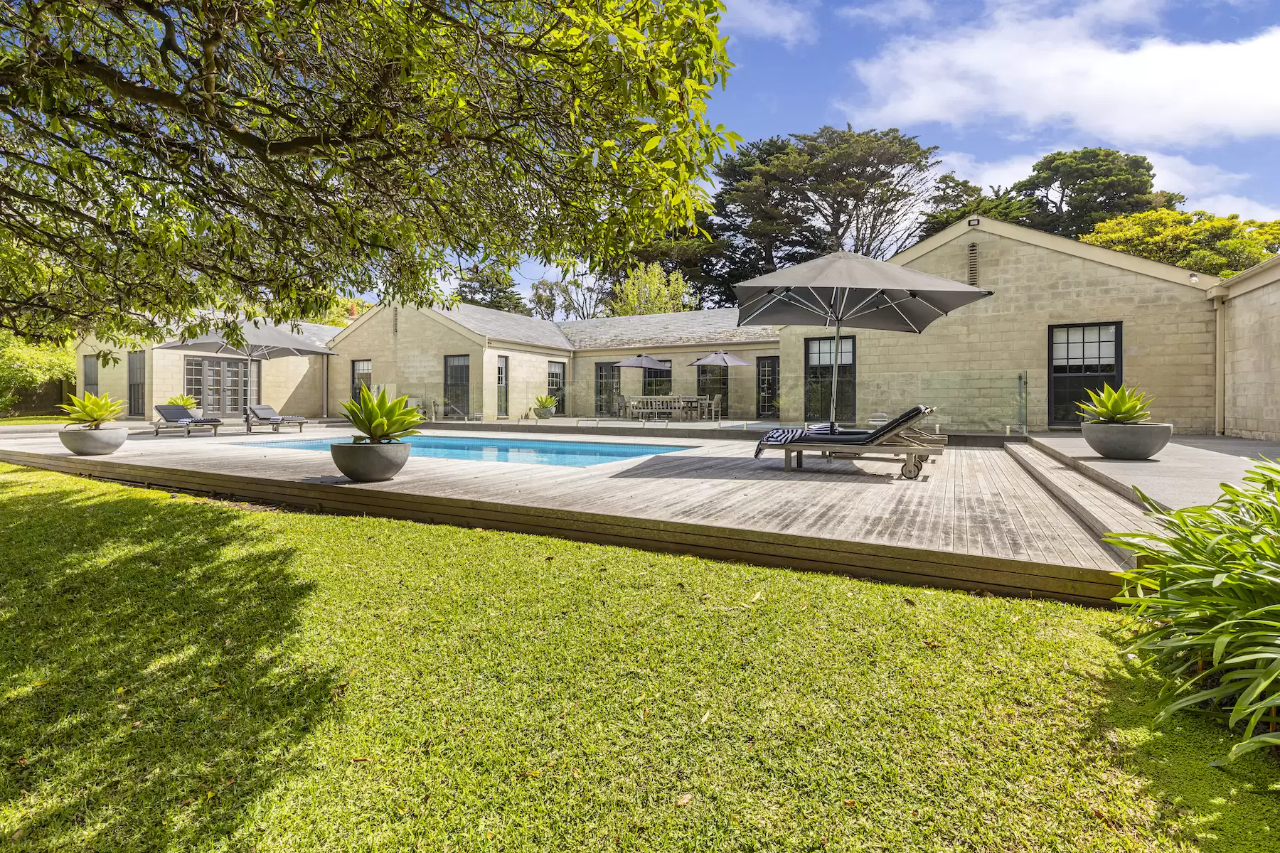 43 Franklin Road, Portsea Sold by Melbourne Sotheby's International Realty - image 1