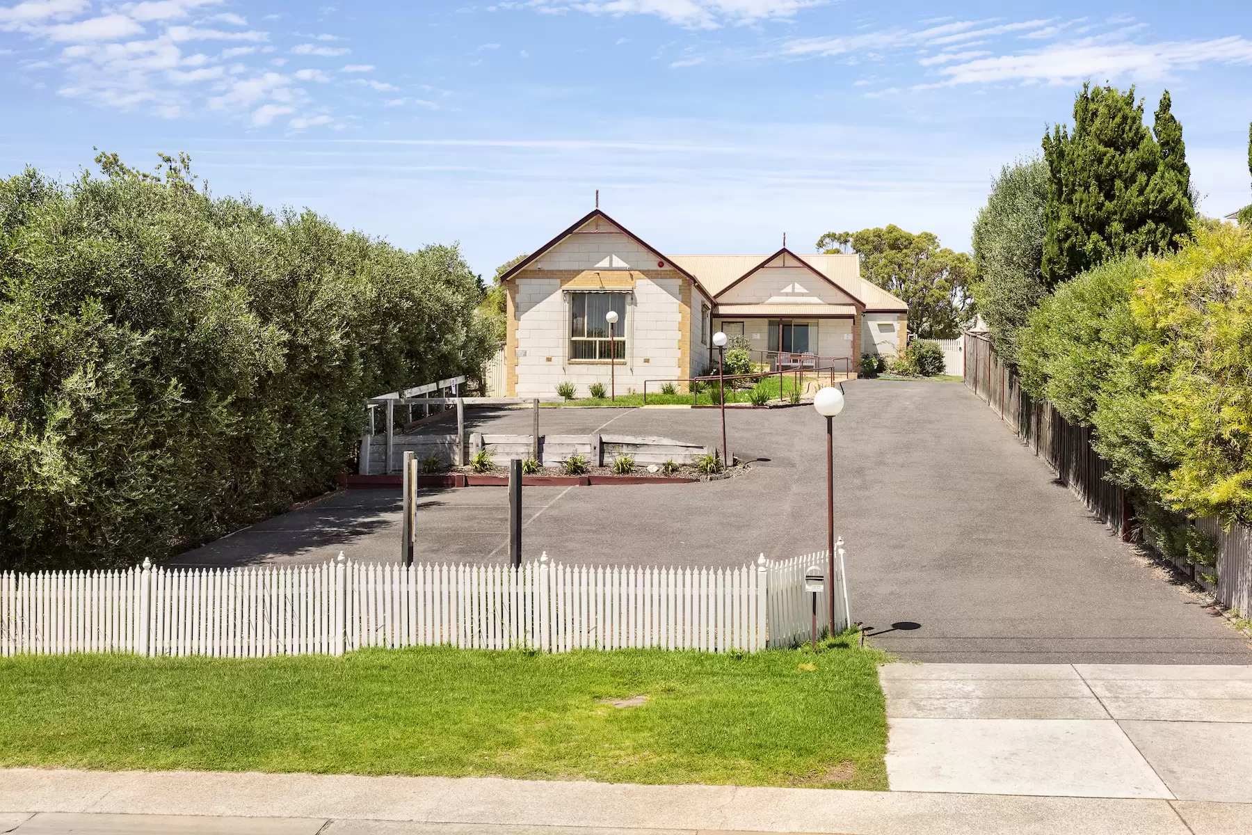 211 Ocean Beach Road, Sorrento Sold by Melbourne Sotheby's International Realty - image 2