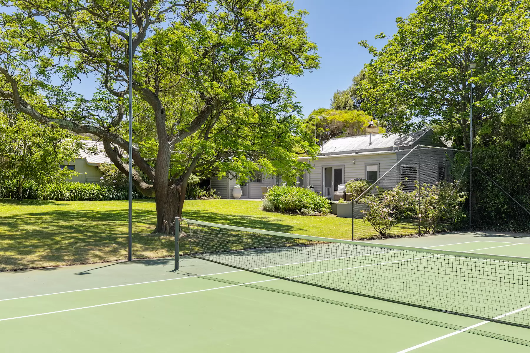 15 Hiskens Street, Sorrento Sold by Melbourne Sotheby's International Realty - image 1