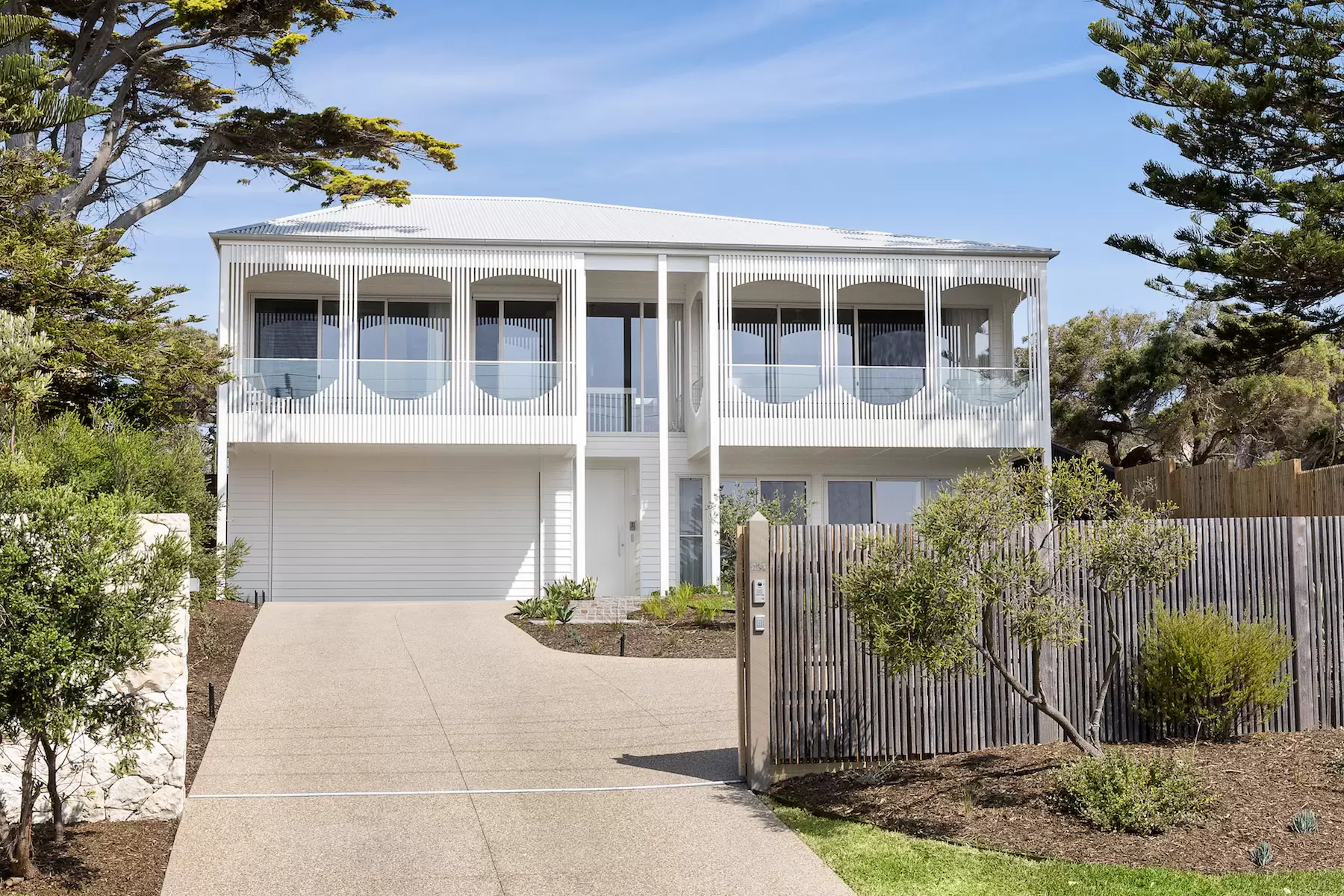 231 Ocean Beach Road, Sorrento Sold by Melbourne Sotheby's International Realty - image 1